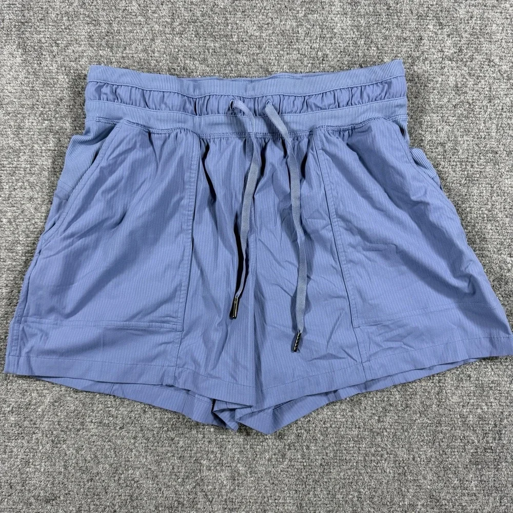 Lululemon Dance Studio High Rise Short Womens 6 Blue 3.5
